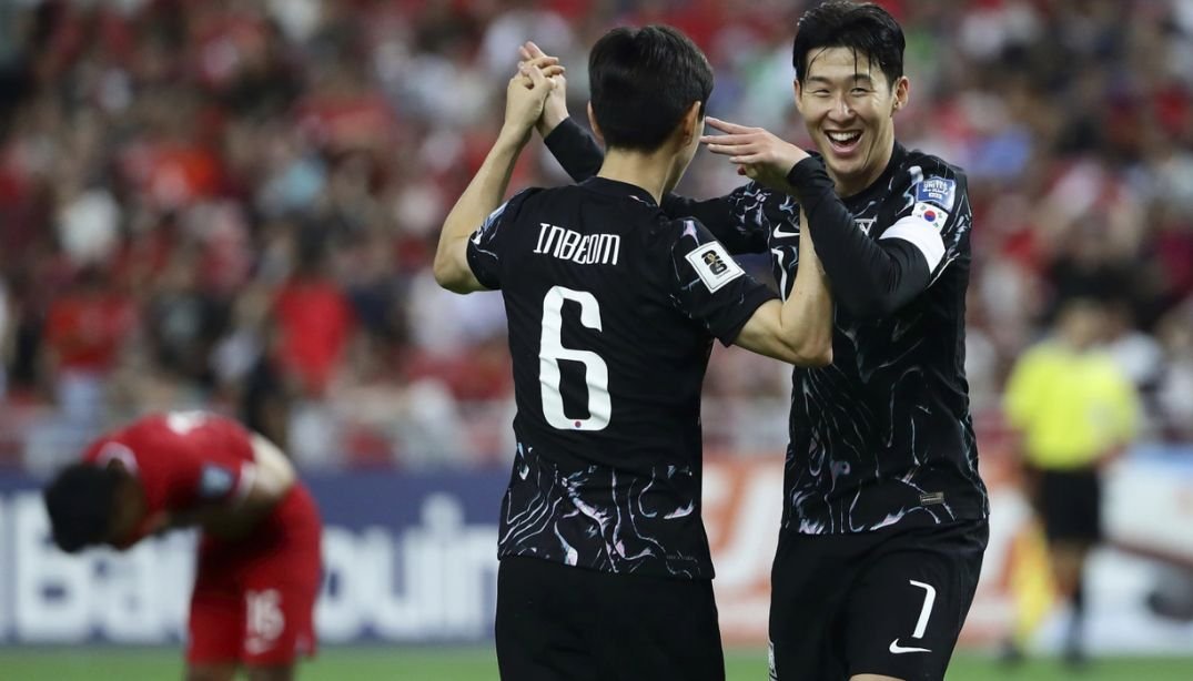 South_Korea_2022_World_Cup_Kit