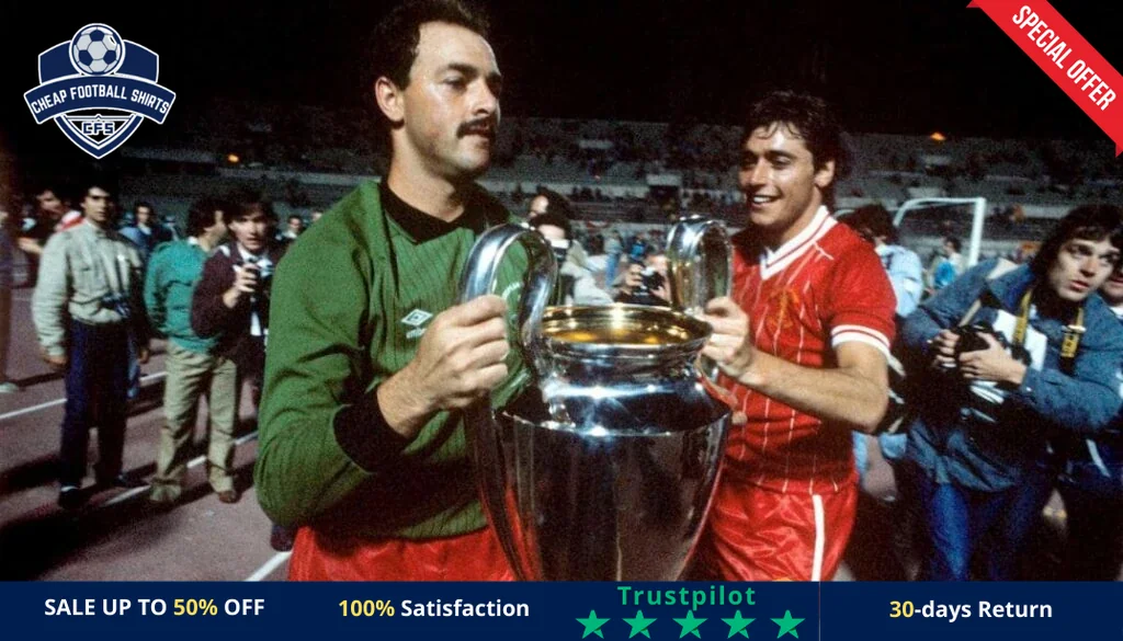Bruce_Grobbelaar_Liverpool_Acrobat-1024x585-r