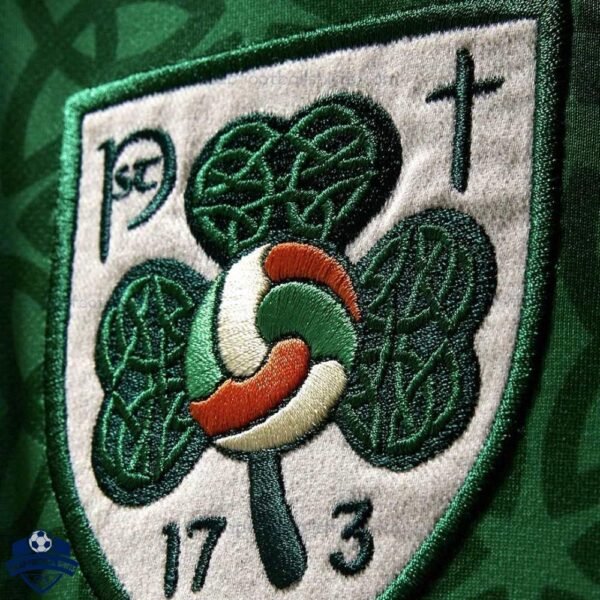 Ireland St. Patricks Day Men Football Shirt 25/26 - closeup2
