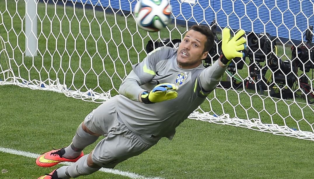 Julio_Cesar_2014