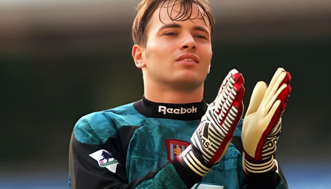 Mark_Bosnich_Aston_Villa