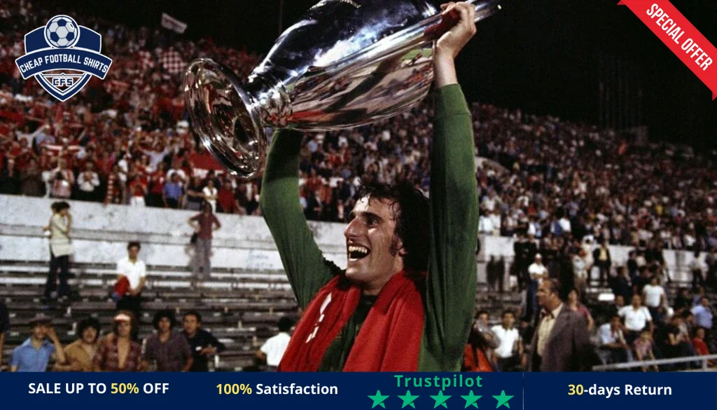 Ray_Clemence_Liverpool_Legend-1024x585-r