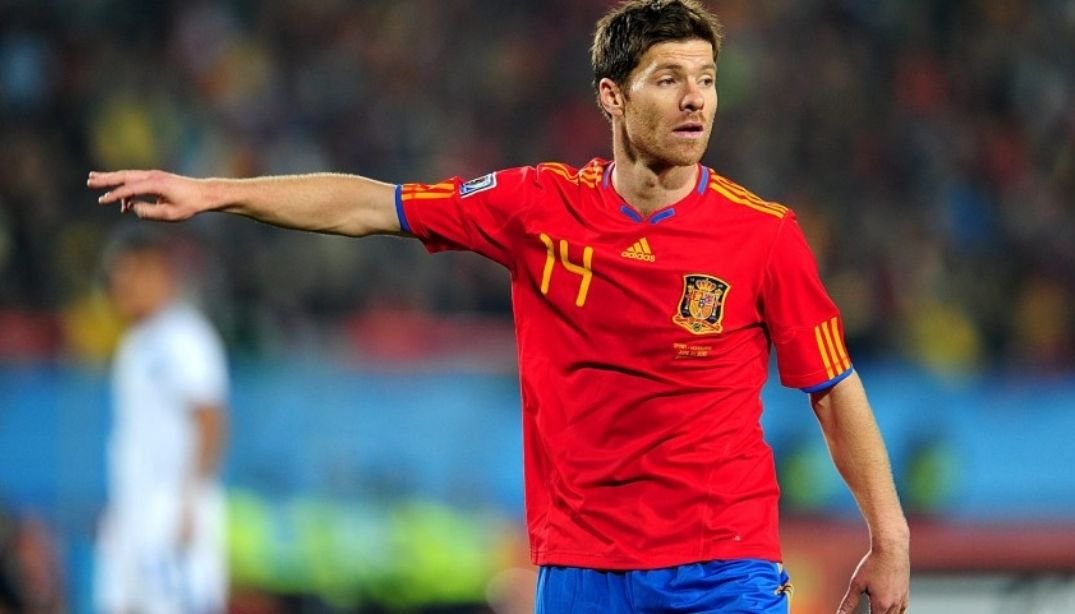 Xabi_Alonso_14