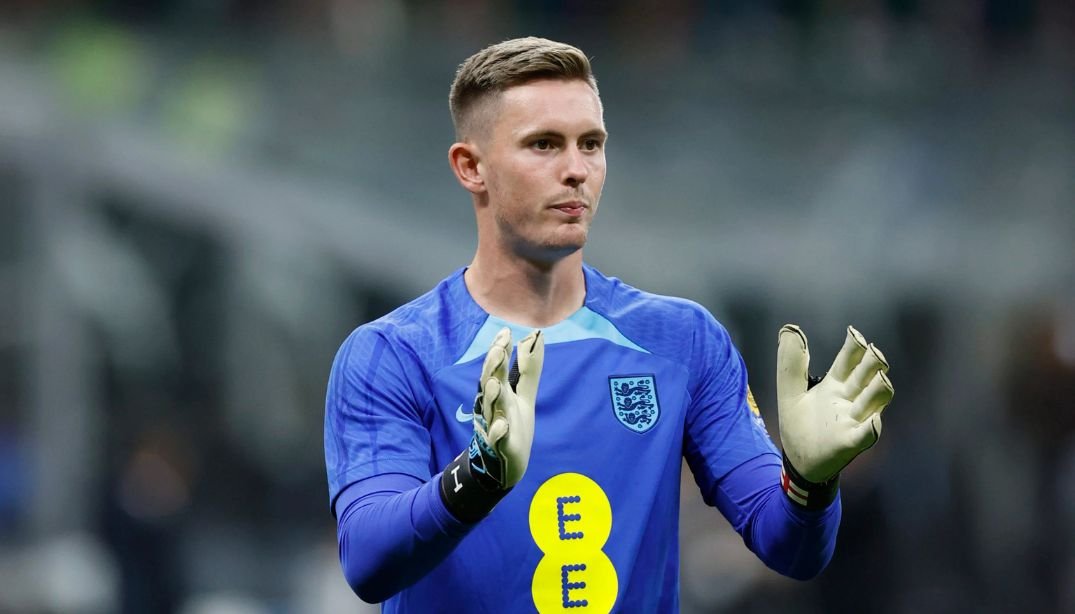 Dean_Henderson_England_2022