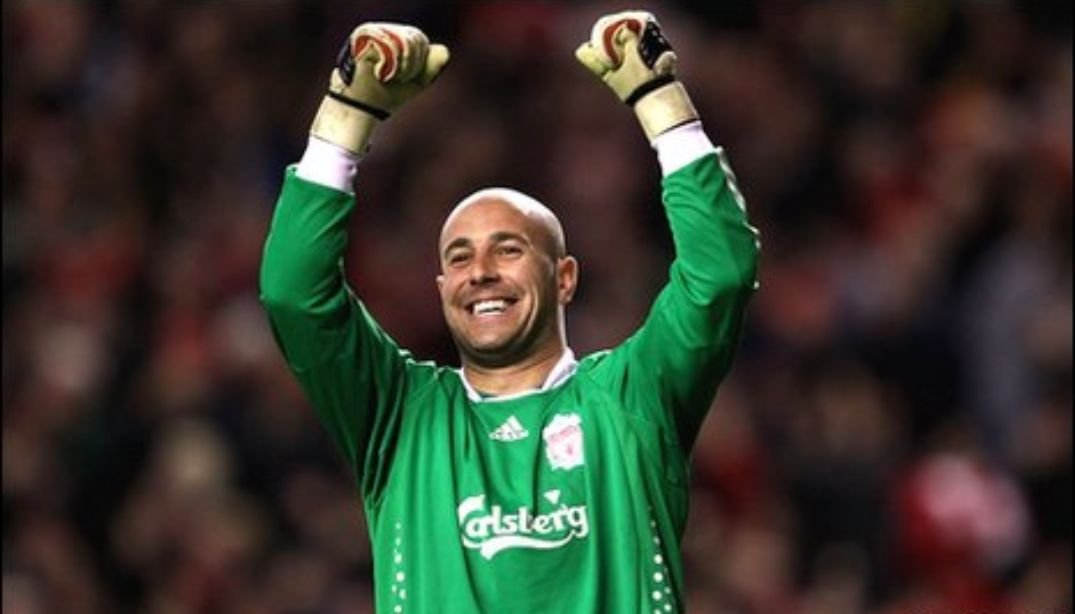 Pepe_Reina_Liverpool_2000s