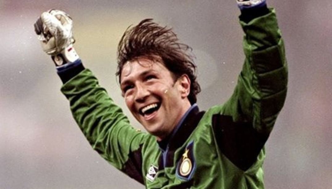 Walter_Zenga_Italy_WorldCup1990