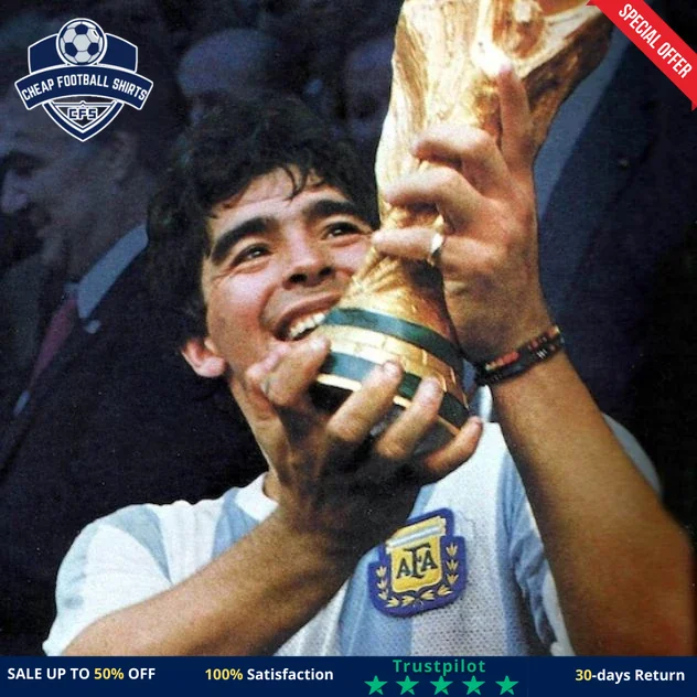 Diego Maradona – The Golden Boy-r