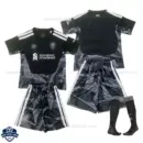 Liverpool Black Goalkeeper Kids Cheap Football Kit 2026/27 - overview