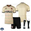 Ipswich Town Away Kids Cheap Football Kit 2026/27 - Overview with socks